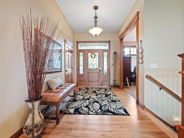 4424 Donway Dr NE, Alexandria, MN 56308 - entrance foyer featuring light wood-style flooring and baseboards