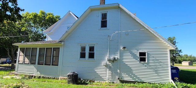 view of side of property