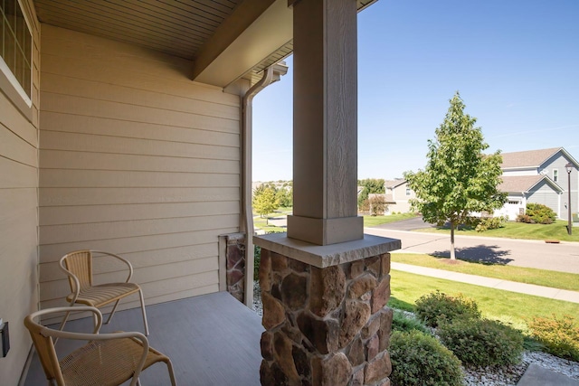 view of patio / terrace with covered porch