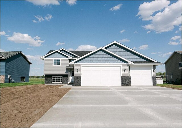 view of front facade with a garage