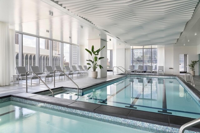 255 Hennepin Ave Unit 3402, Minneapolis, MN 55401 - view of pool
