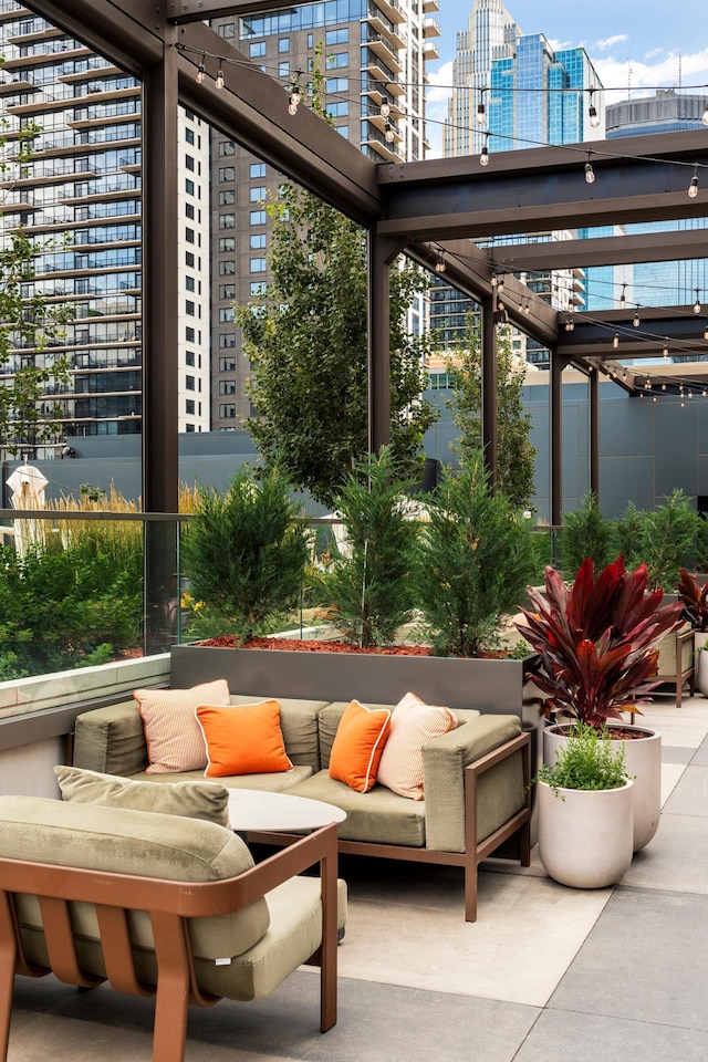 255 Hennepin Ave Unit 3402, Minneapolis, MN 55401 - sunroom featuring a city view