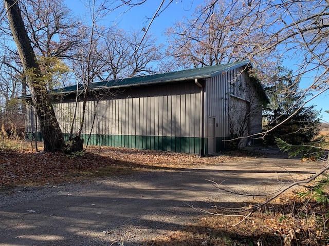 view of property exterior