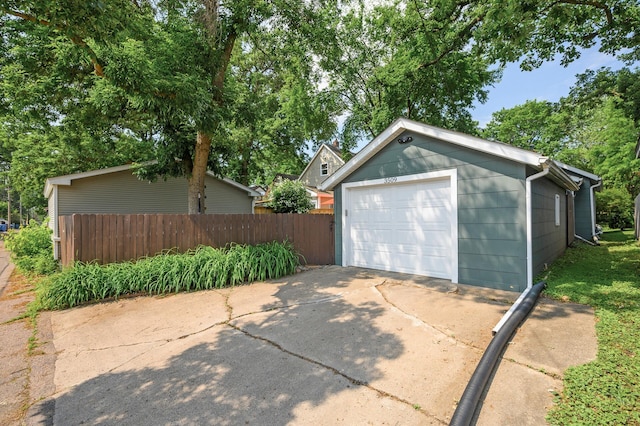3509 43rd Ave S, Minneapolis, MN 55406 - detached garage with concrete driveway
