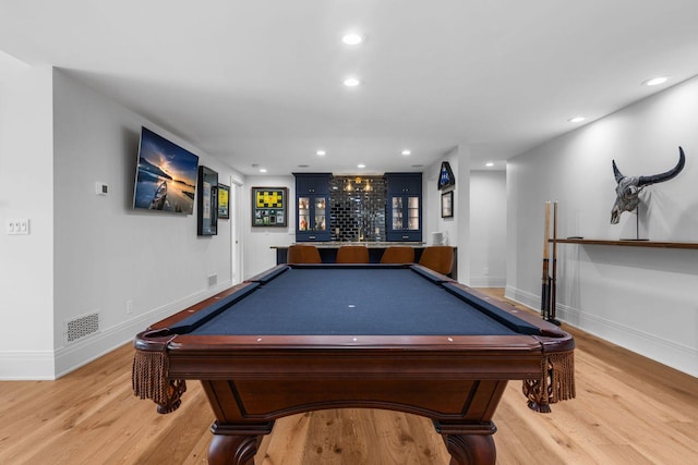 17680 Bearpath Trl, Eden Prairie, MN 55347 - playroom with a bar, light wood-style flooring, billiards table, and recessed lighting