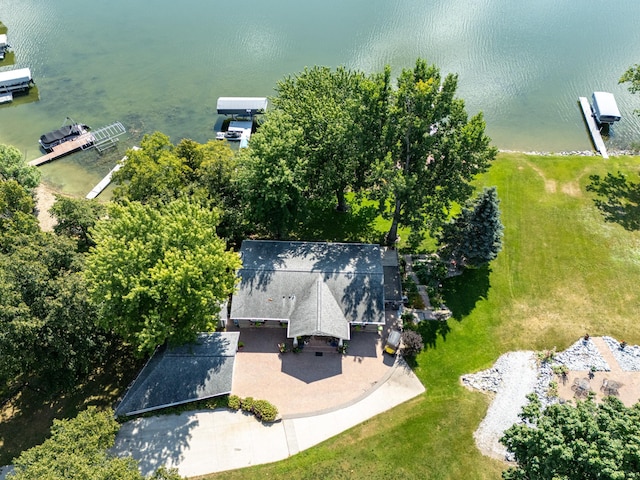 bird's eye view with a water view