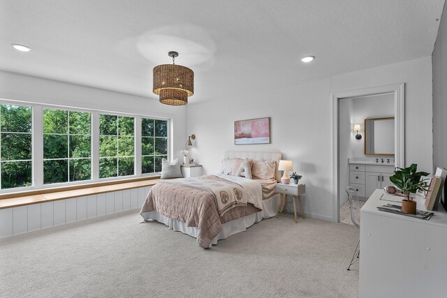 21236 Crescent Curv, Credit River Twp, MN 55044 - bedroom with ensuite bath, light carpet, and recessed lighting