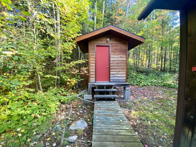 view of outbuilding