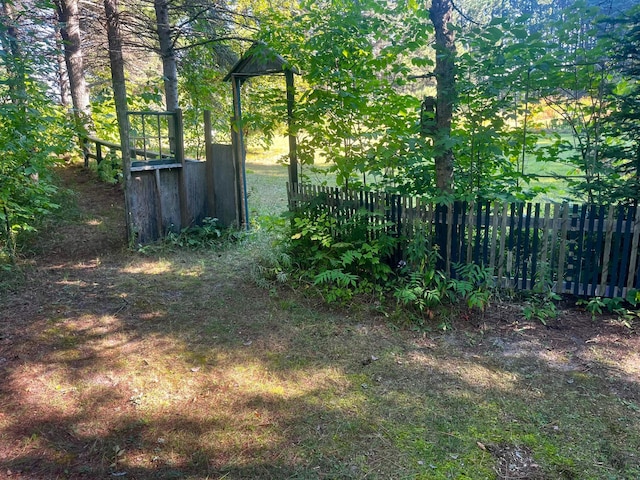 Listing photo 4 - caption unavailable