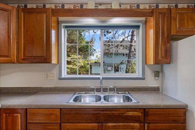113 E Minnesota Ave, Gilbert, MN 55741 - photo 5