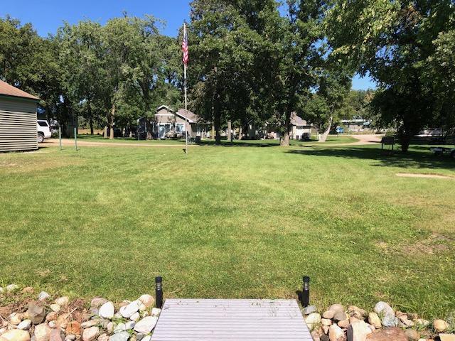 49215 Middle Leaf Rd, Henning, MN 56551 - view of yard