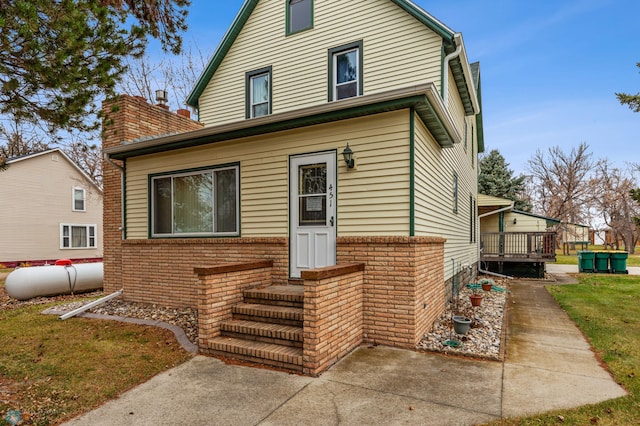 view of front of property