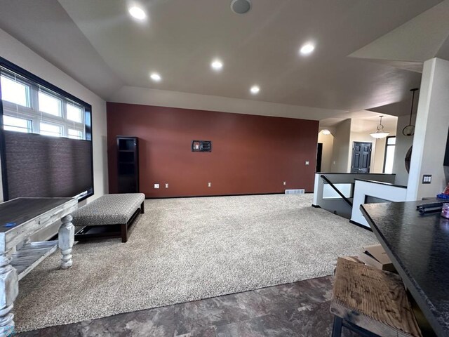 living area with carpet flooring