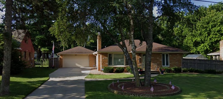 1800 Lydia Ave W, Roseville, MN 55113 - photo 1