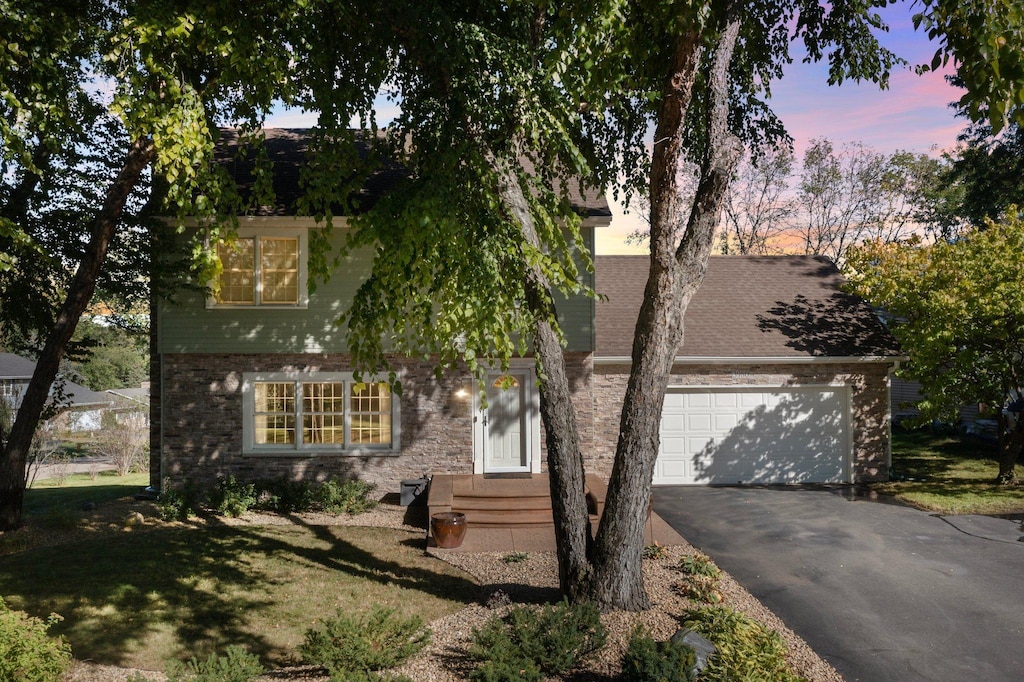 view of front of home featuring a garage