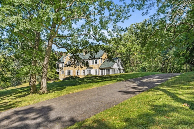 view of front of house with a front yard