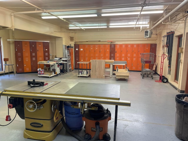 5601 Dewey Hill Rd Unit 113, Edina, MN 55439 - garage featuring a workshop area