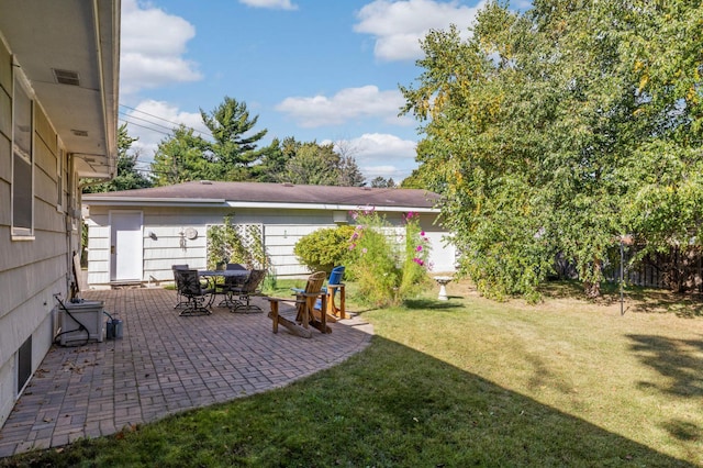 view of yard with a patio