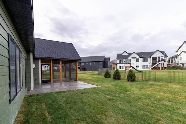 view of yard featuring a patio area