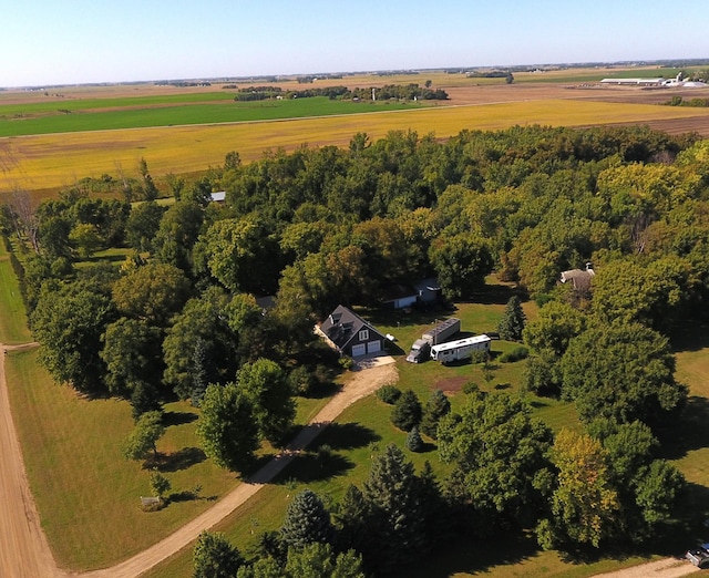 birds eye view of property featuring a rural view