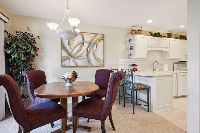 dining room featuring an inviting chandelier