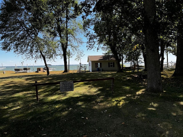 view of yard with a water view