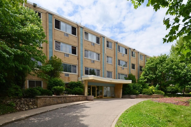 view of building exterior