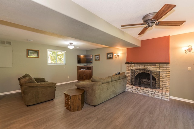 27734 Ridgewood Dr, Merrifield, MN 56465 - living area with baseboards, visible vents, and wood finished floors