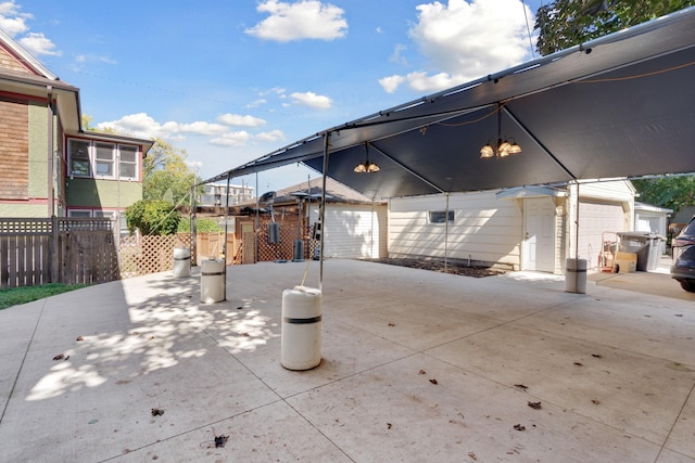 3017 James Ave S, Minneapolis, MN 55408 - view of patio featuring an outdoor structure
