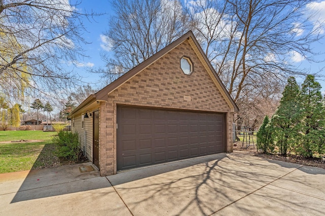 8011 Long Lake Rd, Mounds View, MN 55112 - view of detached garage