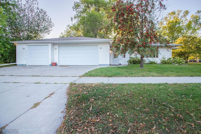 exterior space featuring a yard