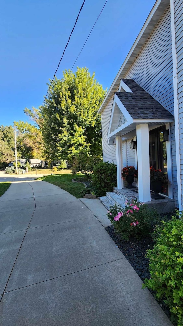 view of side of property