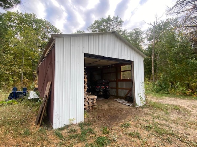 view of outbuilding