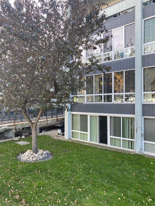 view of grassy yard