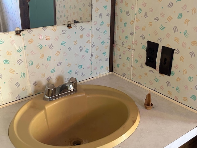 room details featuring sink