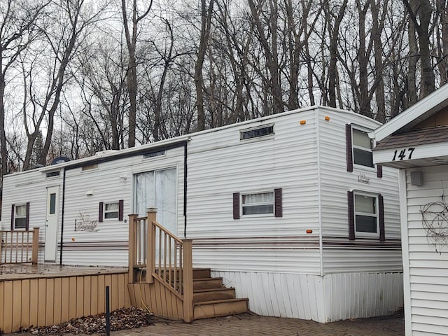 view of front of property