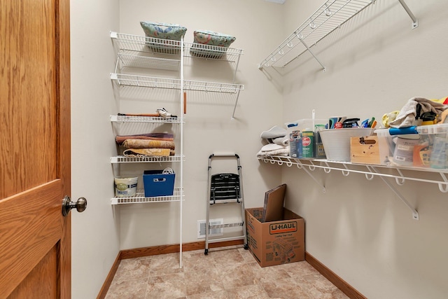 2008 11th St N, Sartell, MN 56377 - view of walk in closet