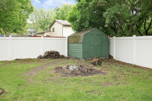 104 Craig Ln, Monticello, MN 55362 - fenced backyard with a storage shed