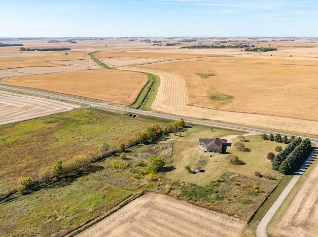 drone / aerial view with a rural view