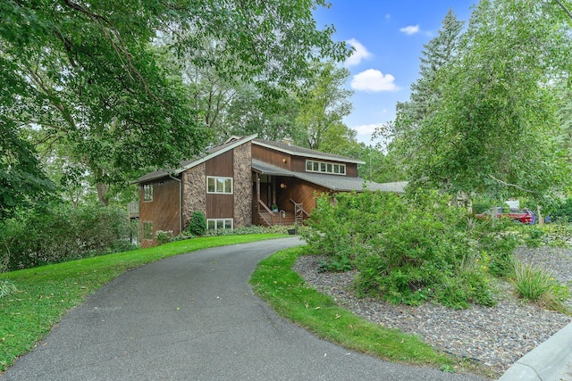 view of front of house