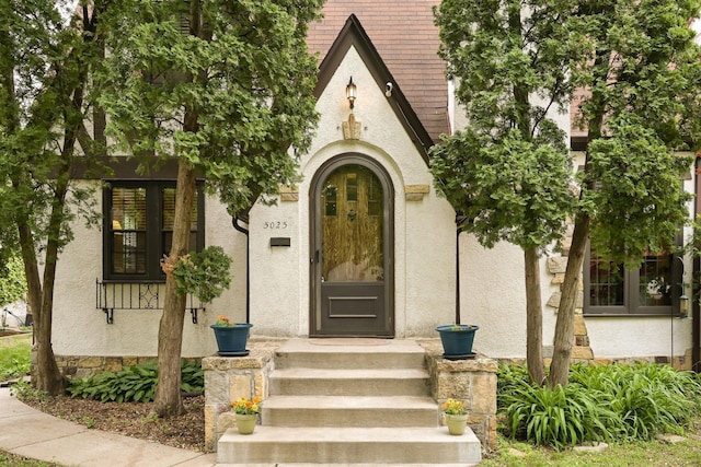 5025 16th Ave S, Minneapolis, MN 55417 - entrance to property featuring stucco siding
