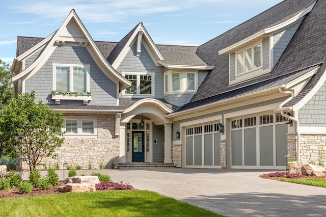 view of front of property featuring a garage