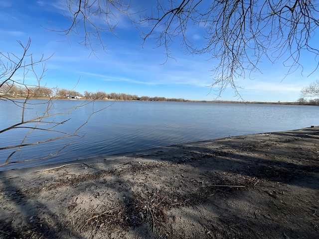 18 Cottonwood Lake Blvd, Windom, MN 56101