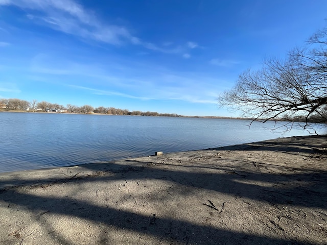 18 Cottonwood Lake Blvd, Windom, MN 56101