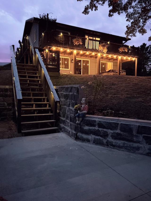 view of front of home