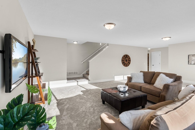 living room with carpet