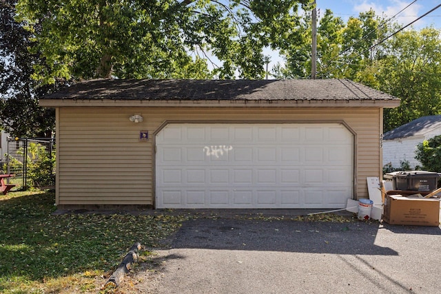 view of detached garage