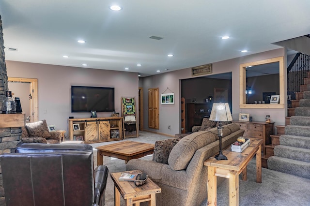 living room with carpet