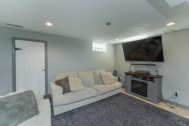 living room with carpet