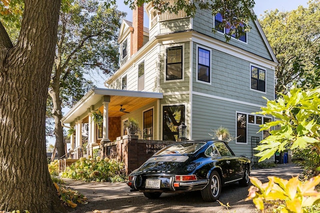 view of front of home featuring a porch